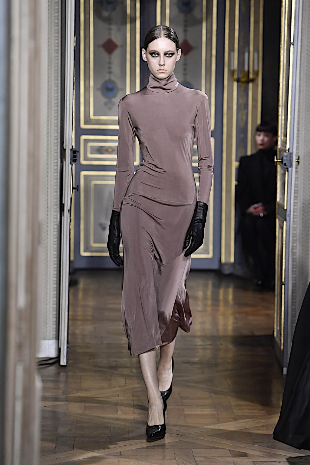 Fashion Week Paris Fall/Winter 2020 look 24 from the Olivier Theyskens collection womenswear