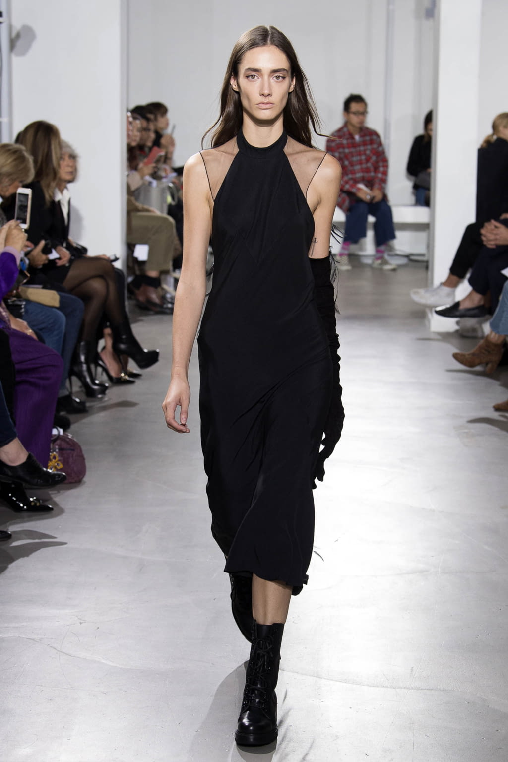 Fashion Week Paris Spring/Summer 2018 look 24 from the Olivier Theyskens collection womenswear