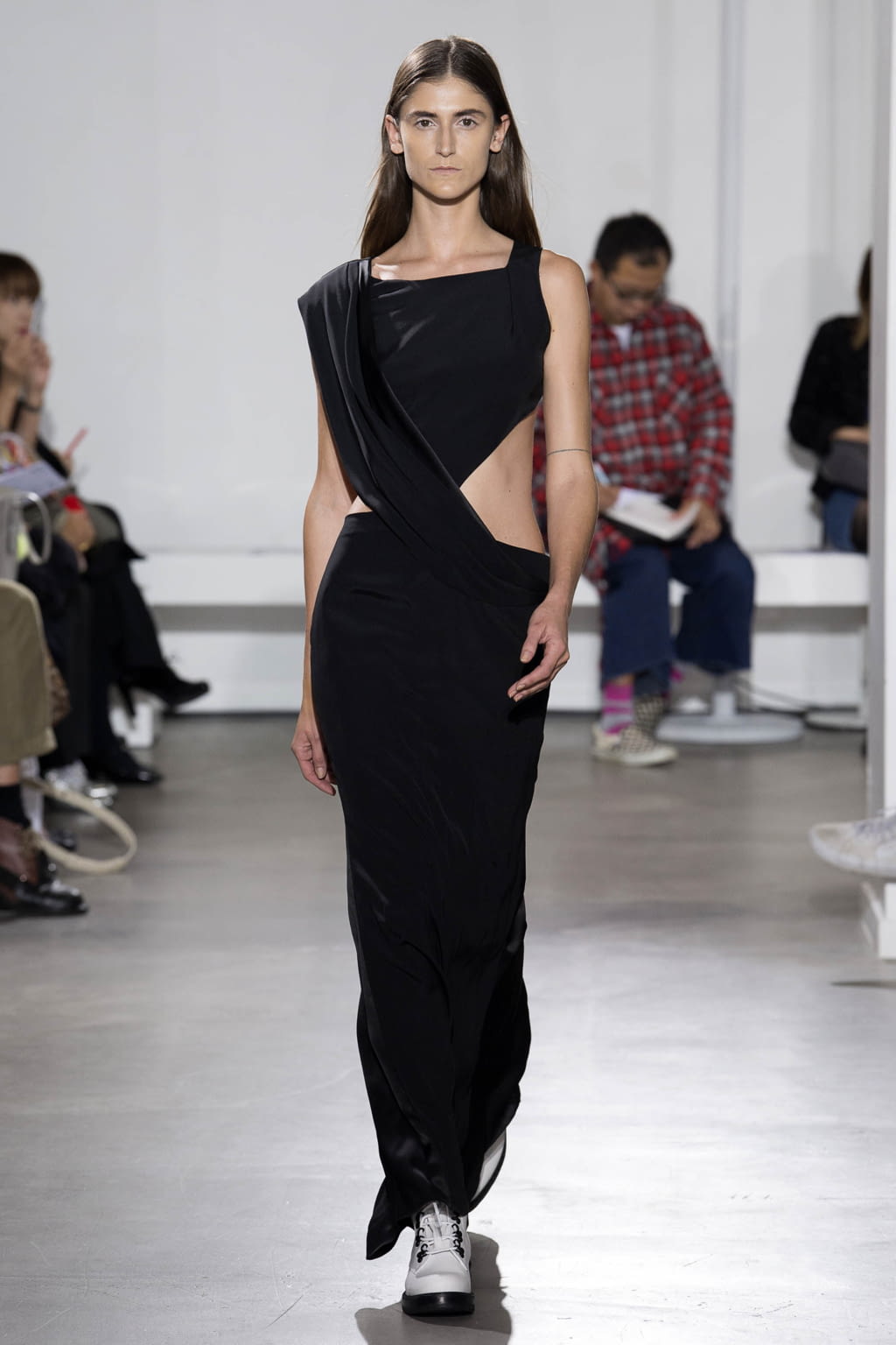 Fashion Week Paris Spring/Summer 2018 look 30 from the Olivier Theyskens collection womenswear