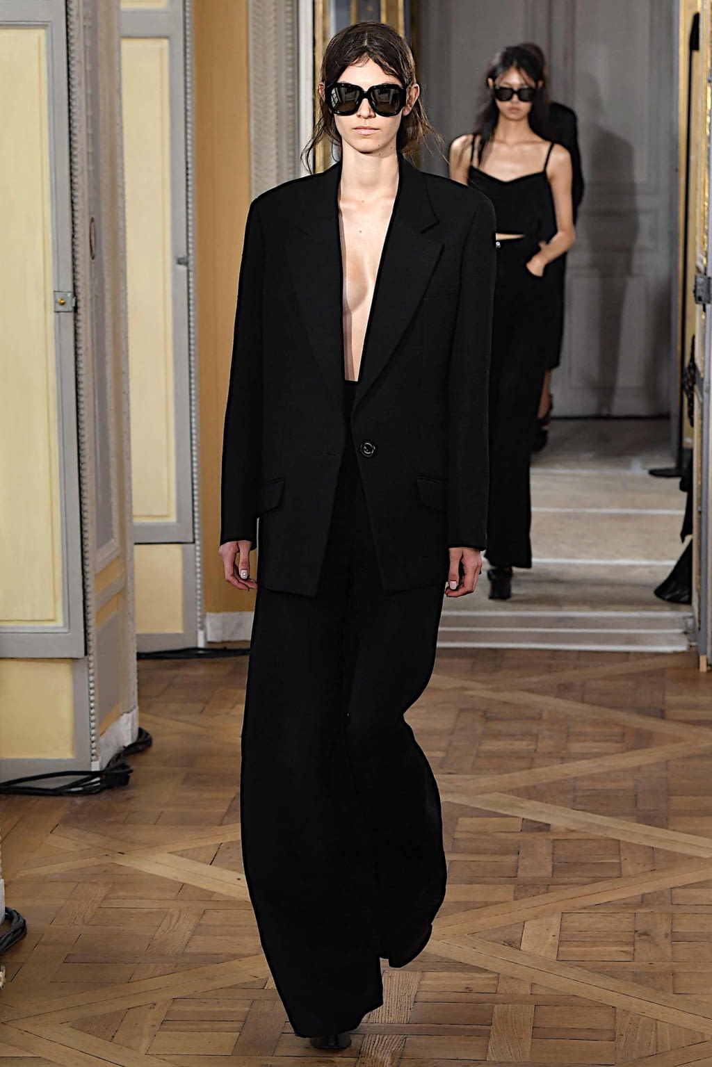 Fashion Week Paris Spring/Summer 2020 look 27 from the Olivier Theyskens collection 女装