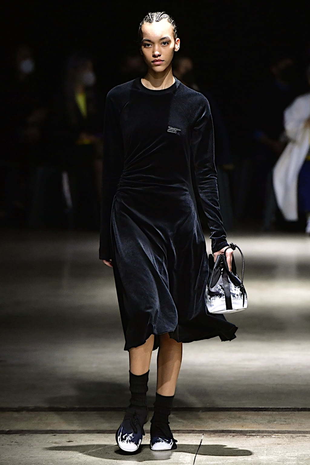 Fashion Week Milan Fall/Winter 2022 look 13 from the Onitsuka Tiger collection womenswear