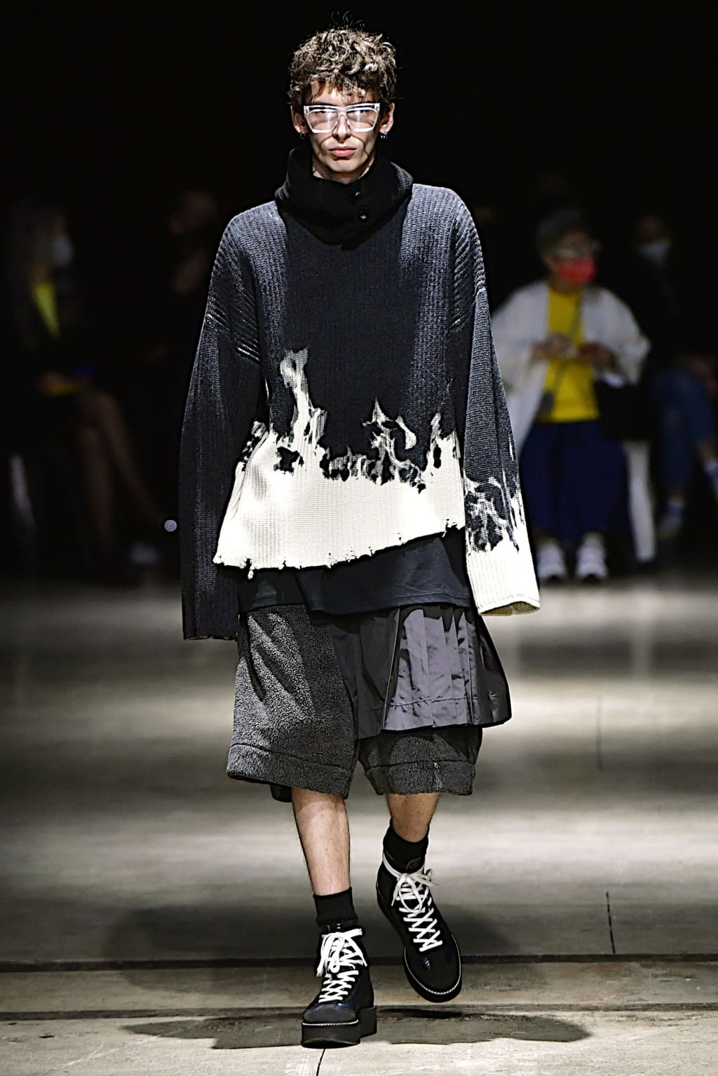 Fashion Week Milan Fall/Winter 2022 look 24 de la collection Onitsuka Tiger womenswear