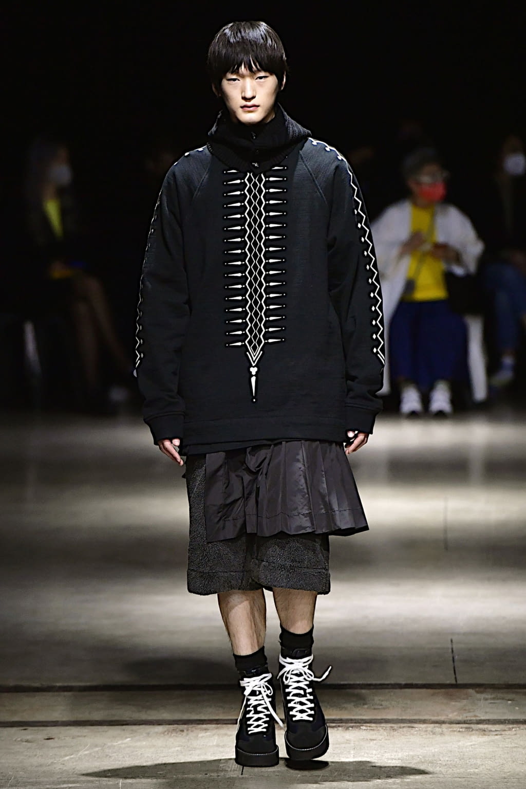 Fashion Week Milan Fall/Winter 2022 look 26 from the Onitsuka Tiger collection womenswear