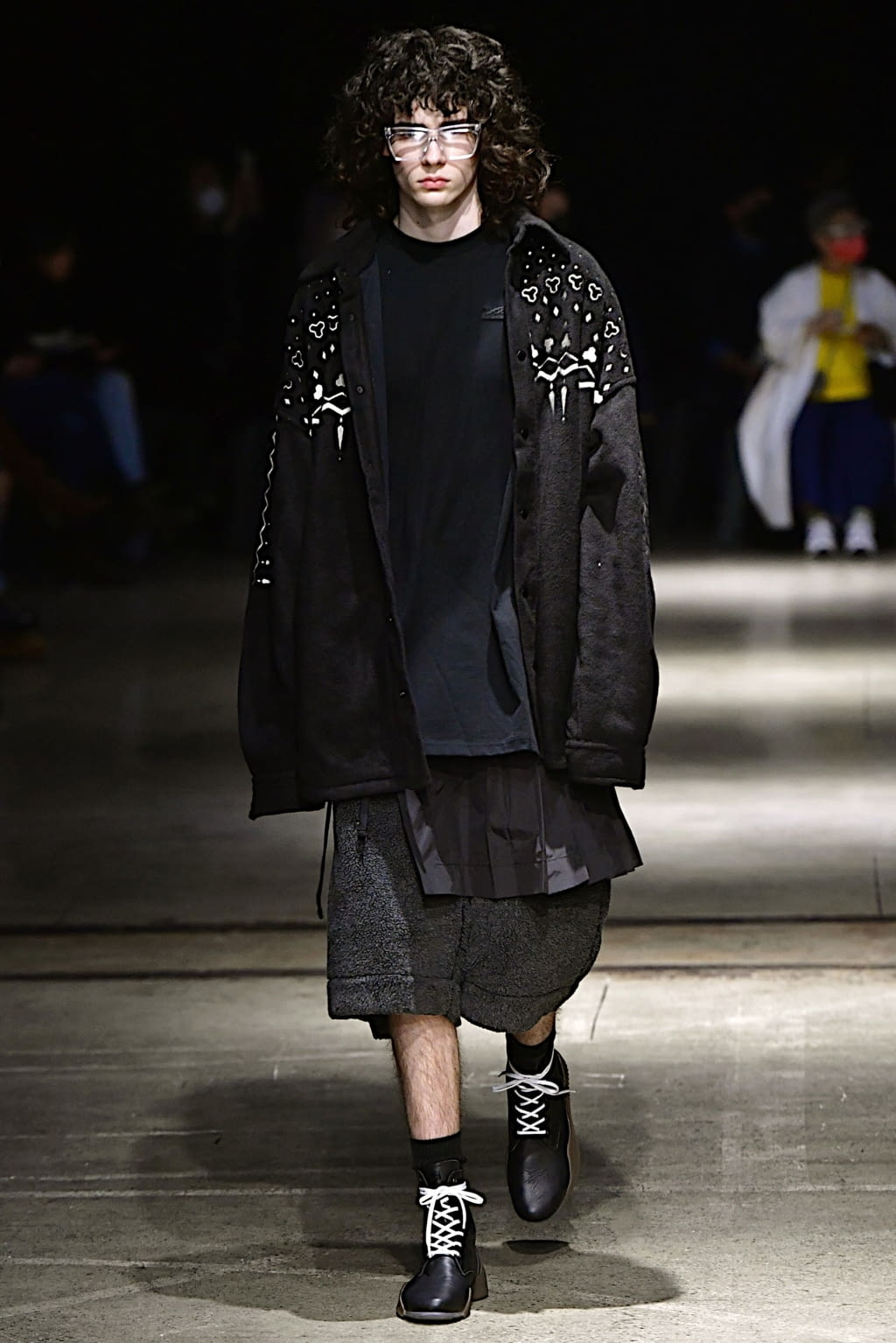 Fashion Week Milan Fall/Winter 2022 look 31 from the Onitsuka Tiger collection womenswear