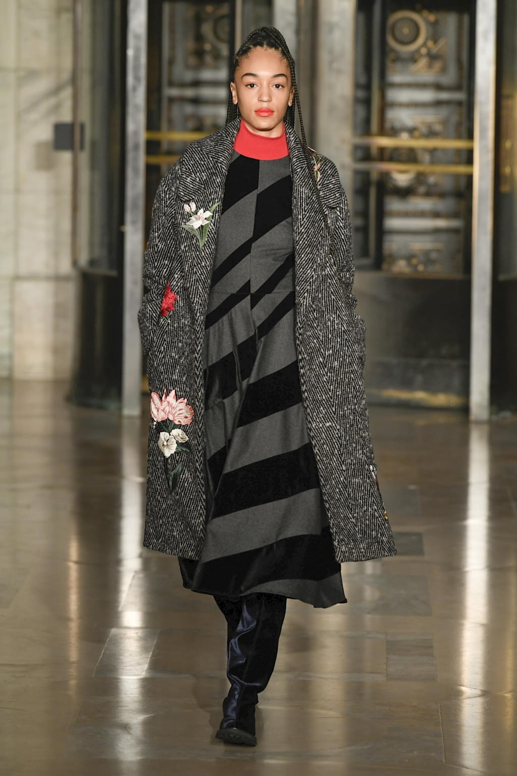 Fashion Week New York Fall/Winter 2020 look 10 de la collection Oscar de la Renta womenswear