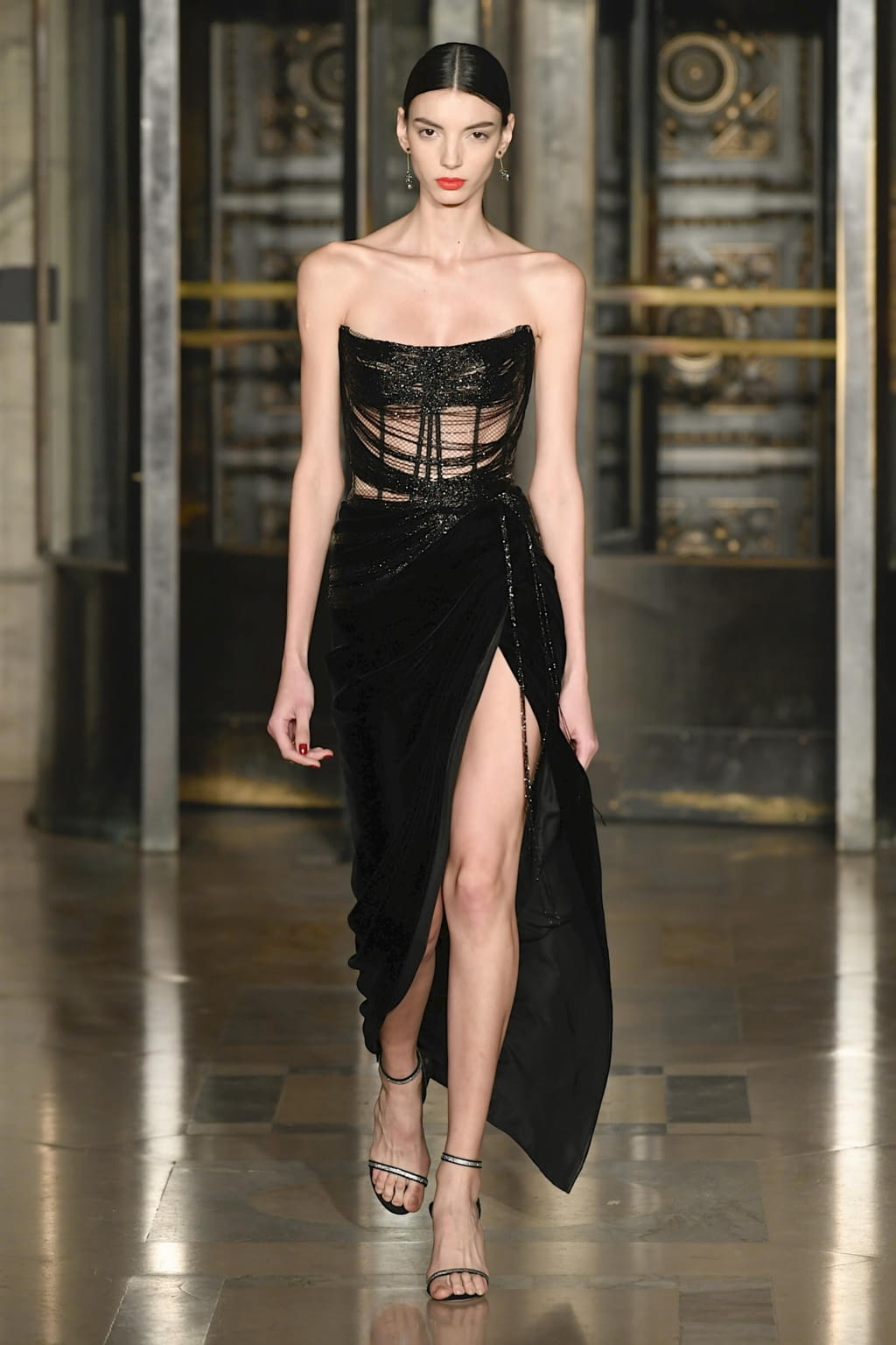 Fashion Week New York Fall/Winter 2020 look 47 from the Oscar de la Renta collection womenswear