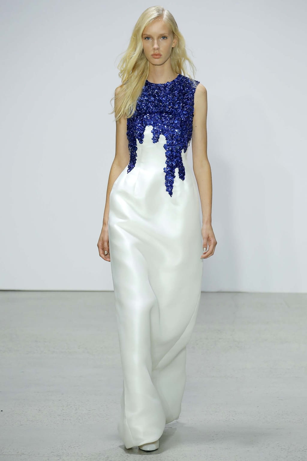 Fashion Week New York Spring/Summer 2018 look 36 from the Oscar de la Renta collection womenswear