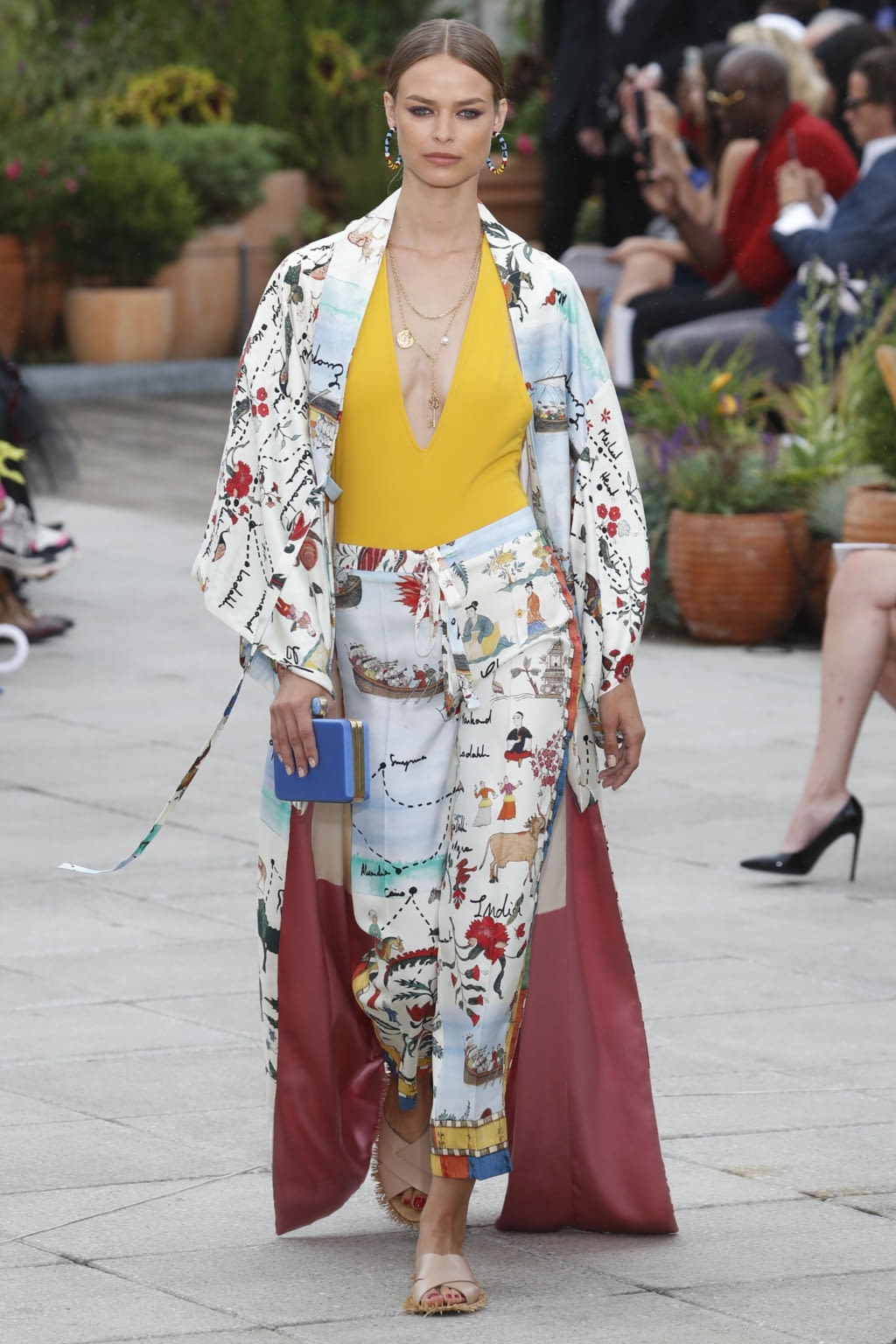 Fashion Week New York Spring/Summer 2019 look 7 from the Oscar de la Renta collection 女装