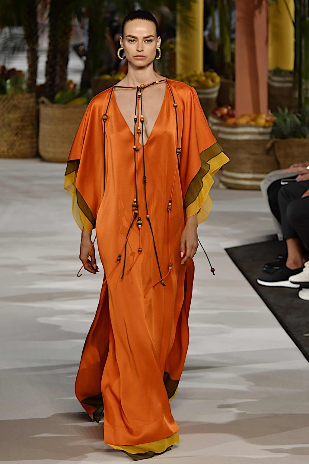 Fashion Week New York Spring/Summer 2020 look 14 from the Oscar de la Renta collection womenswear