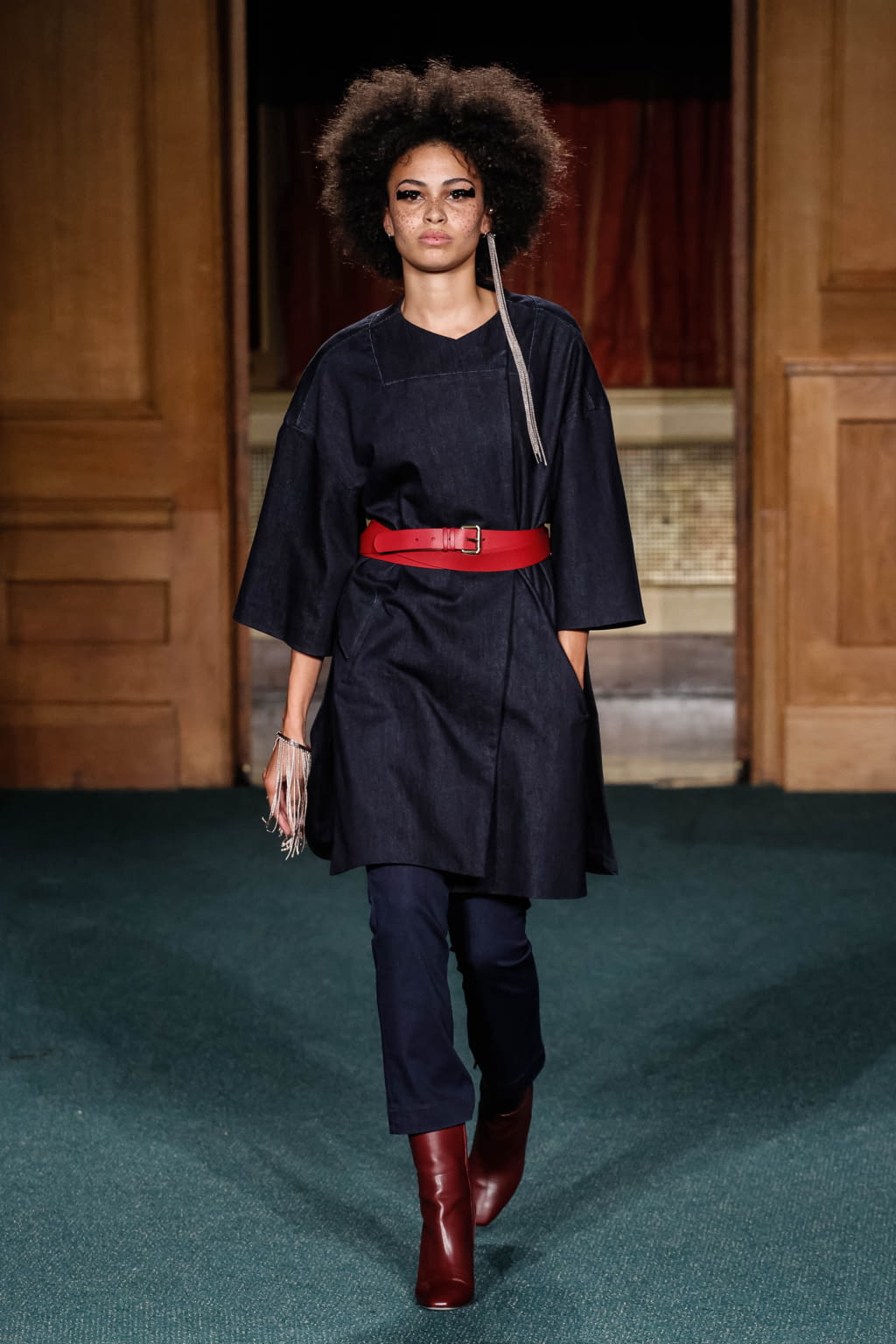 Fashion Week London Spring/Summer 2017 look 19 from the Osman collection womenswear