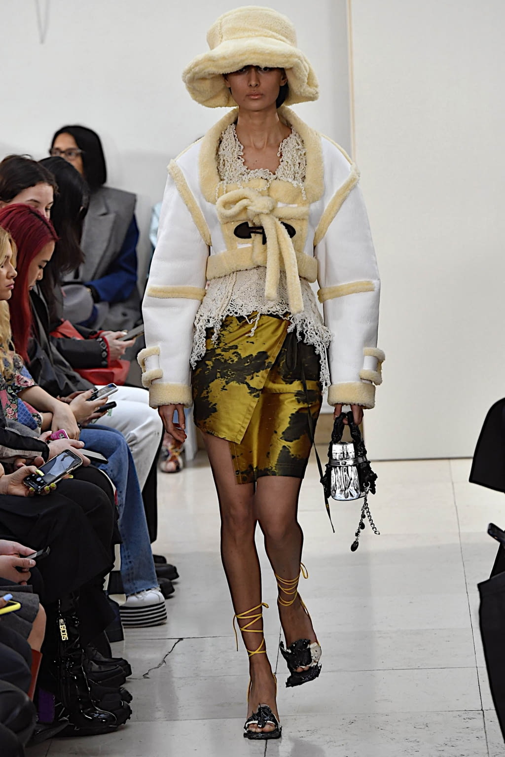 Fashion Week Paris Fall/Winter 2020 look 24 from the Ottolinger collection 女装