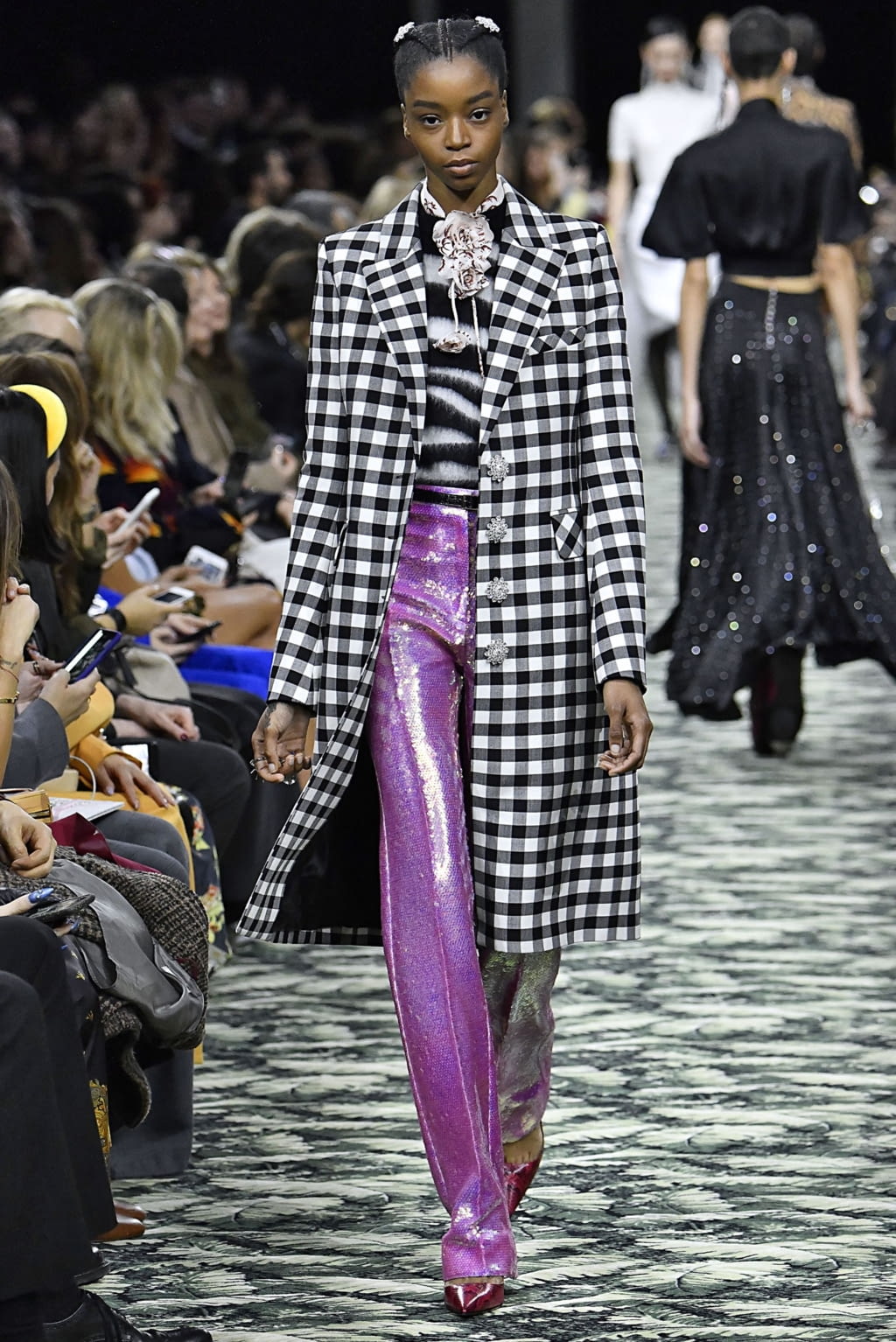 Fashion Week Paris Fall/Winter 2019 look 15 from the Rabanne collection 女装