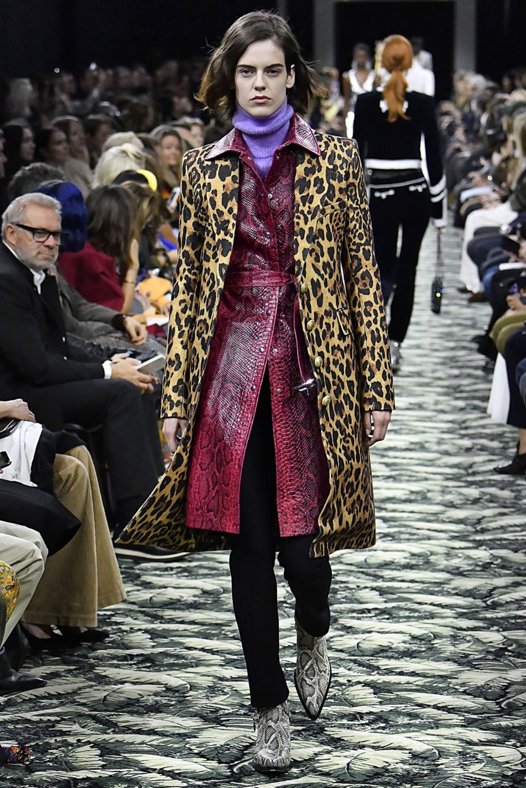 Fashion Week Paris Fall/Winter 2019 look 19 from the Rabanne collection womenswear