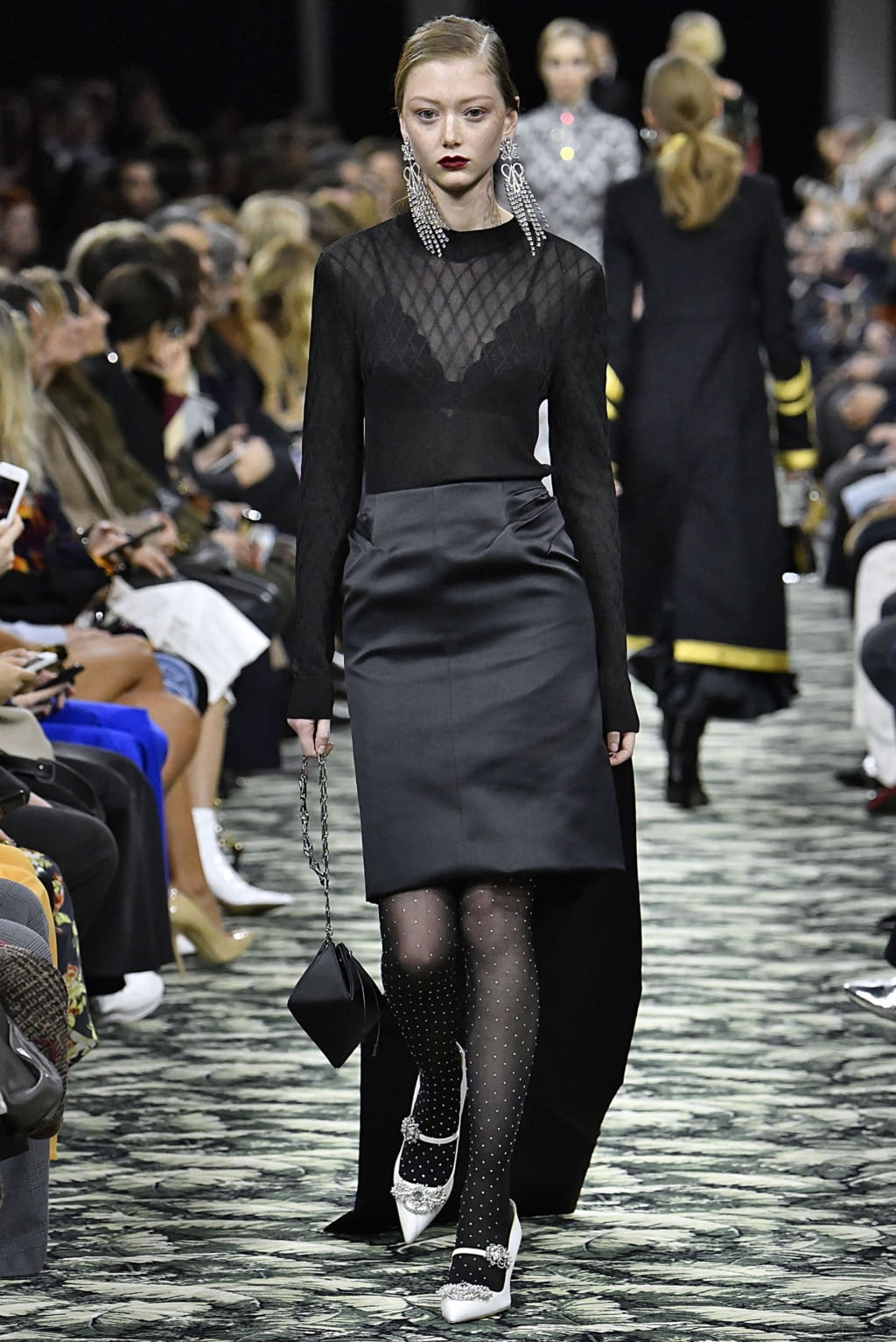 Fashion Week Paris Fall/Winter 2019 look 32 from the Rabanne collection womenswear