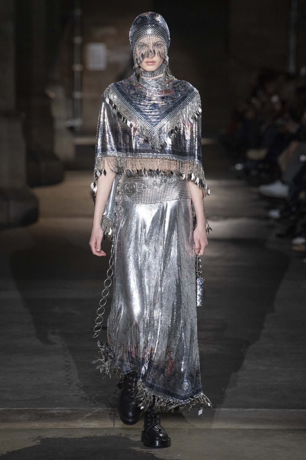 Fashion Week Paris Fall/Winter 2020 look 8 de la collection Rabanne womenswear