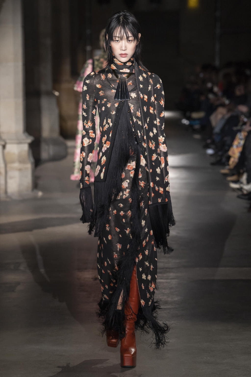 Fashion Week Paris Fall/Winter 2020 look 27 from the Rabanne collection 女装