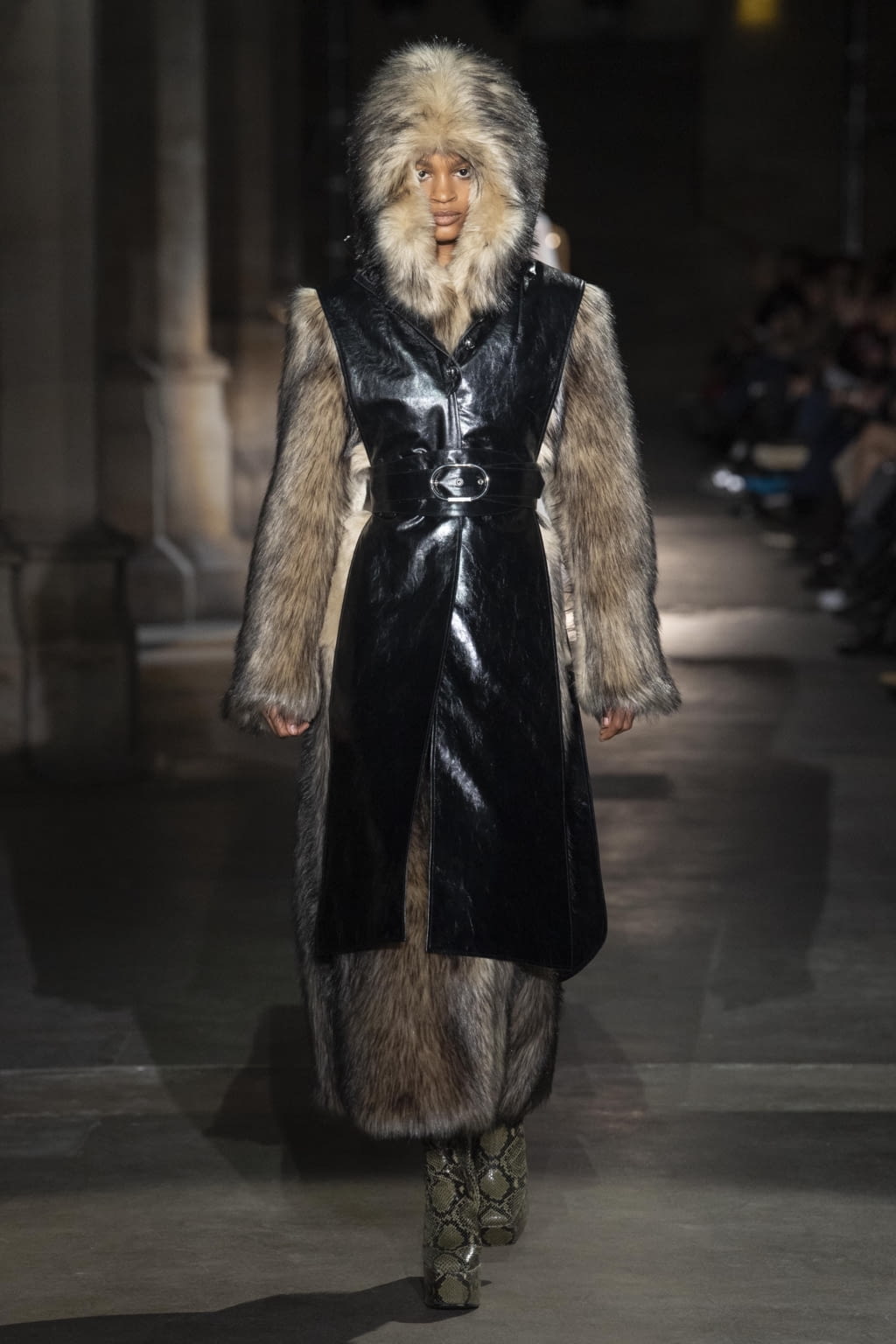 Fashion Week Paris Fall/Winter 2020 look 32 from the Rabanne collection womenswear