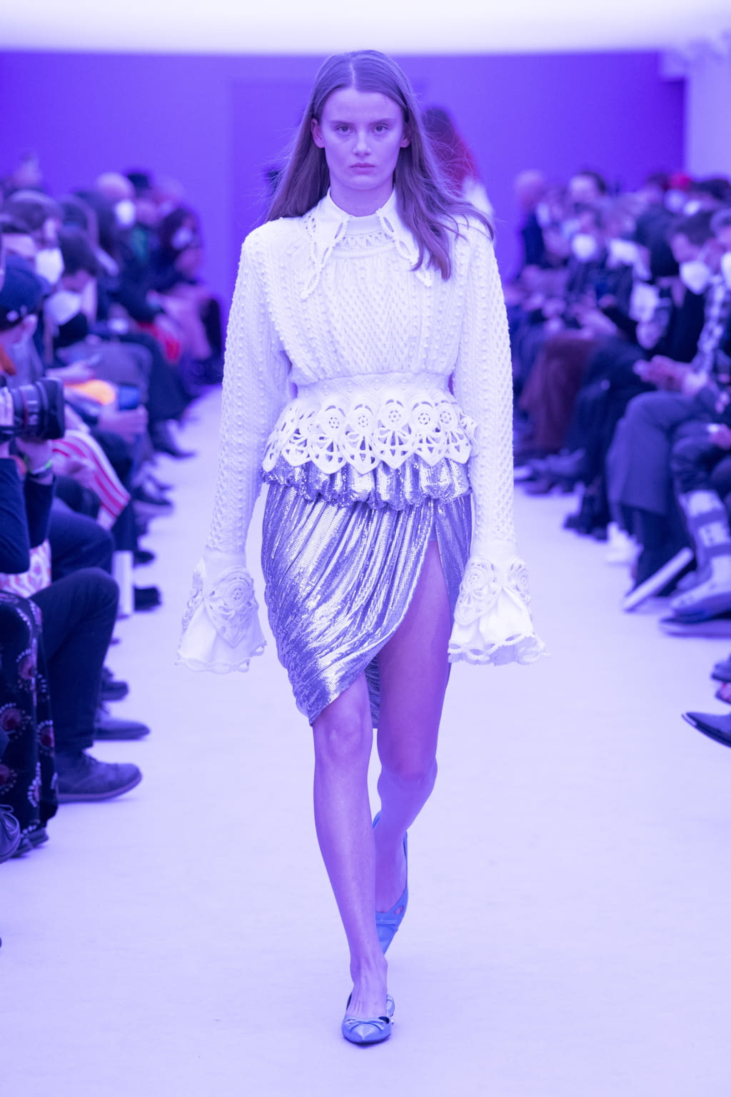 Fashion Week Paris Fall/Winter 2022 look 19 from the Rabanne collection 女装