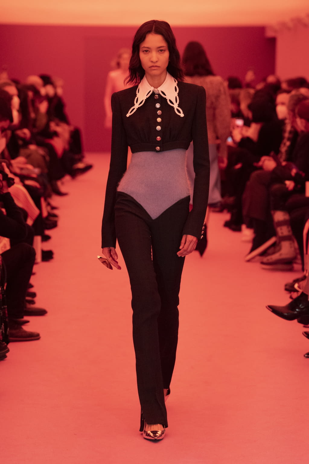 Fashion Week Paris Fall/Winter 2022 look 4 de la collection Rabanne womenswear