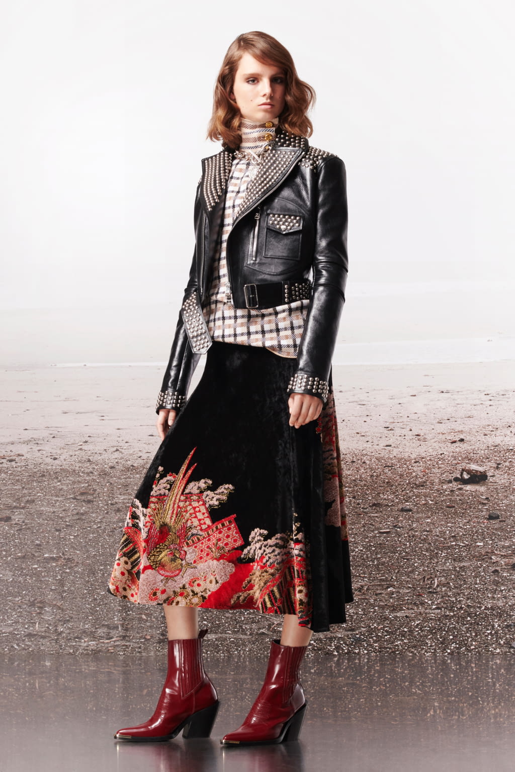 Fashion Week Paris Pre-Fall 2019 look 19 from the Rabanne collection womenswear