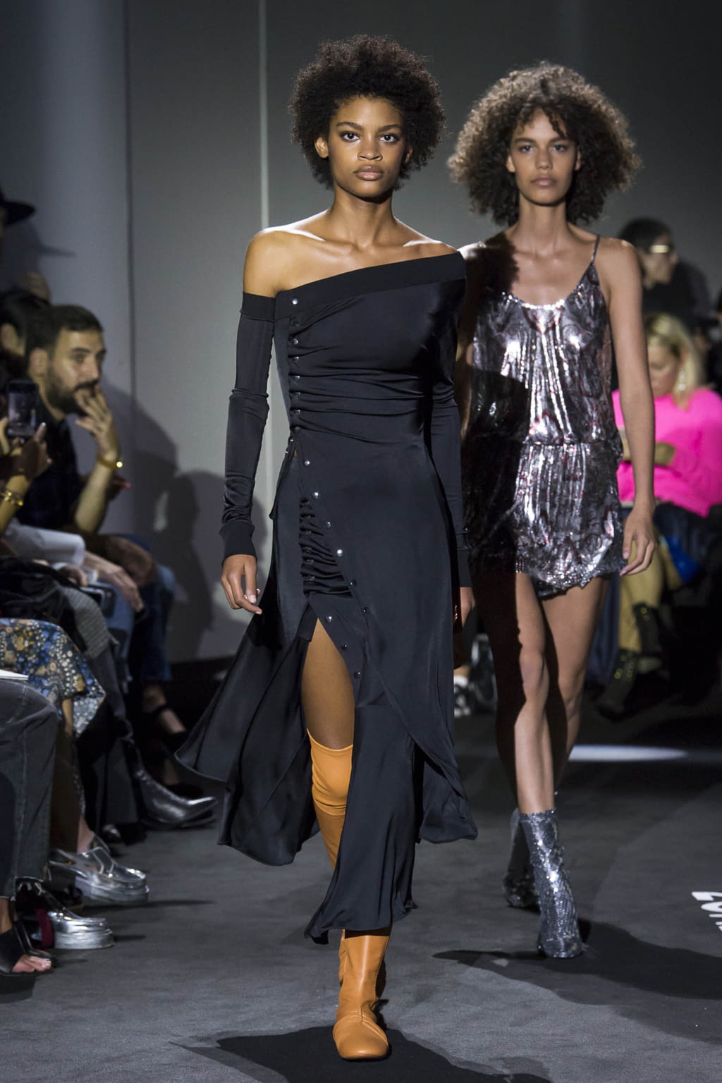 Fashion Week Paris Spring/Summer 2018 look 11 de la collection Rabanne womenswear
