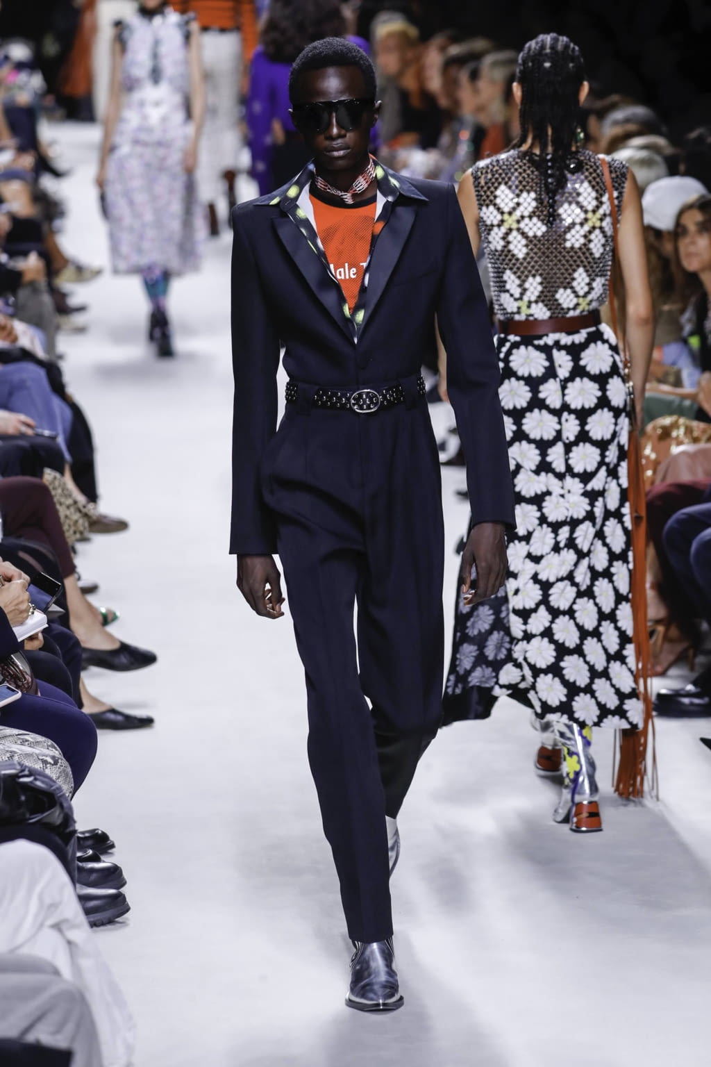 Fashion Week Paris Spring/Summer 2020 look 12 from the Rabanne collection 男装