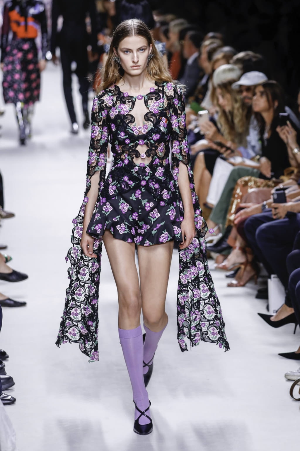 Fashion Week Paris Spring/Summer 2020 look 15 from the Rabanne collection 女装