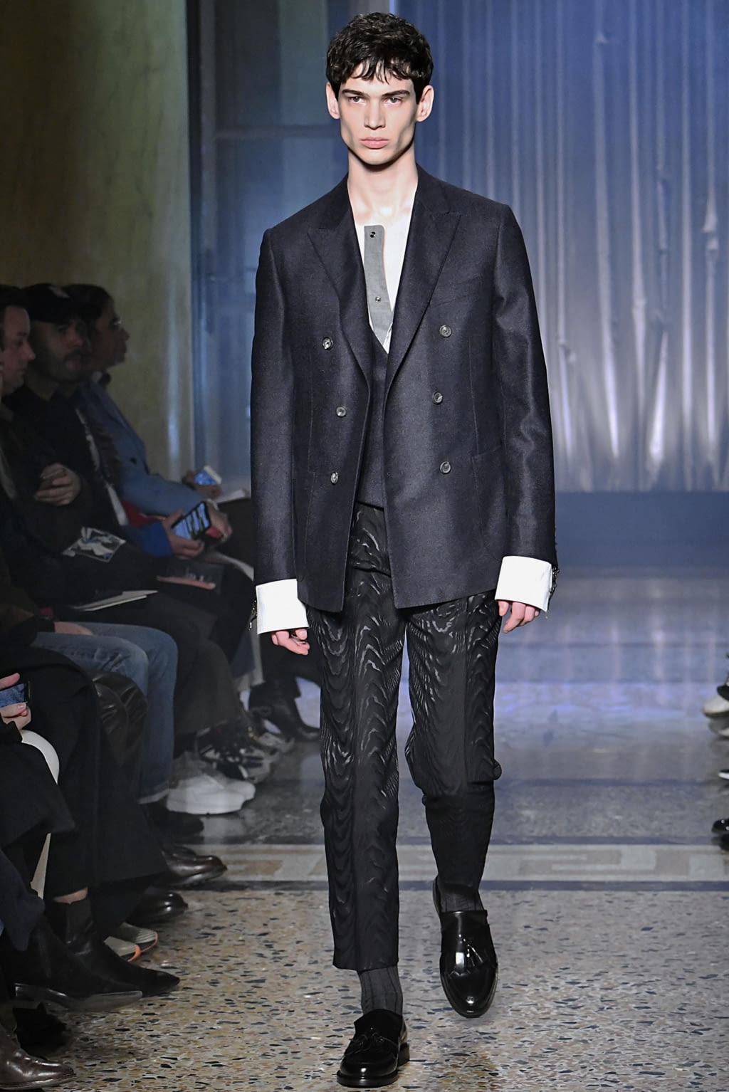Fashion Week Milan Fall/Winter 2019 look 7 from the Pal Zileri collection menswear