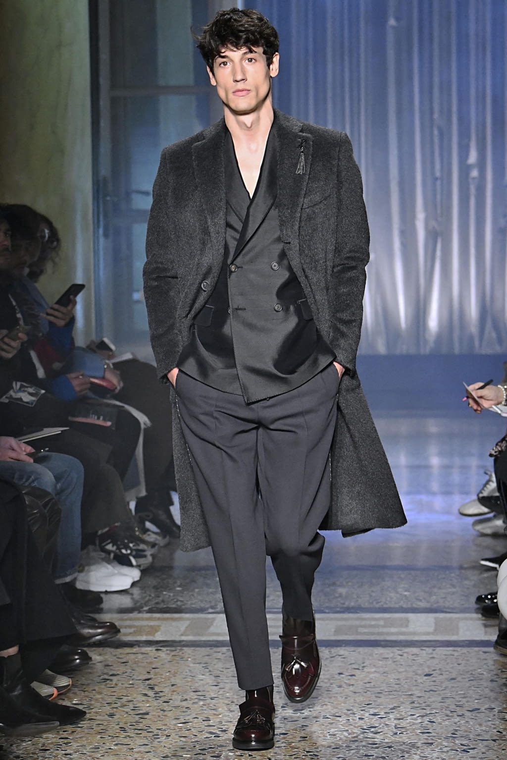 Fashion Week Milan Fall/Winter 2019 look 8 from the Pal Zileri collection menswear
