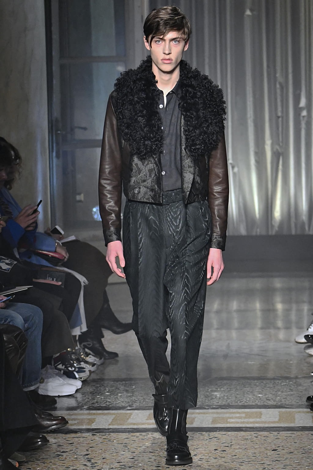 Fashion Week Milan Fall/Winter 2019 look 10 from the Pal Zileri collection menswear