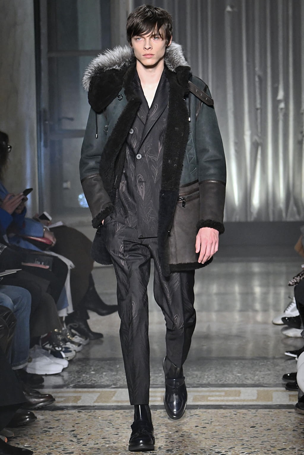 Fashion Week Milan Fall/Winter 2019 look 11 from the Pal Zileri collection 男装