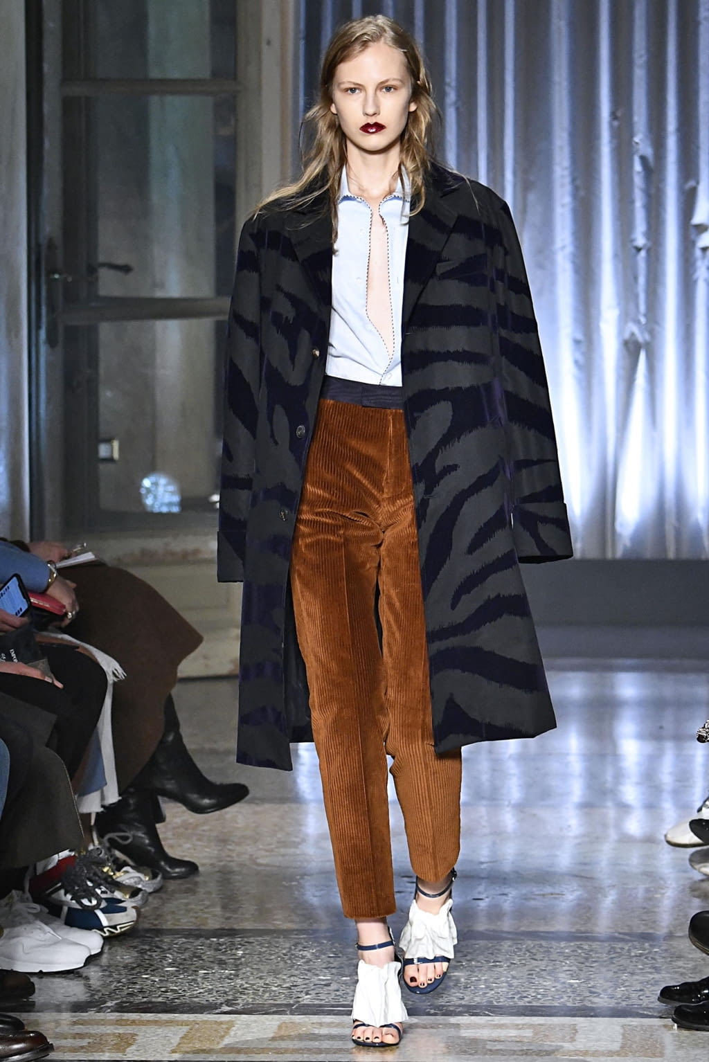 Fashion Week Milan Fall/Winter 2019 look 21 from the Pal Zileri collection menswear