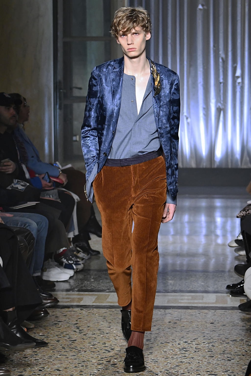 Fashion Week Milan Fall/Winter 2019 look 24 from the Pal Zileri collection menswear