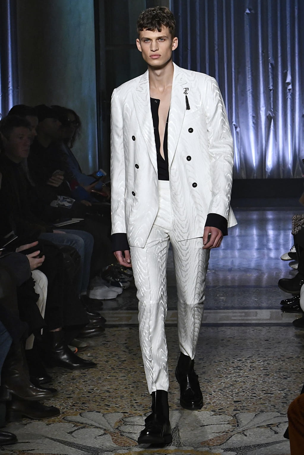 Fashion Week Milan Fall/Winter 2019 look 41 from the Pal Zileri collection menswear