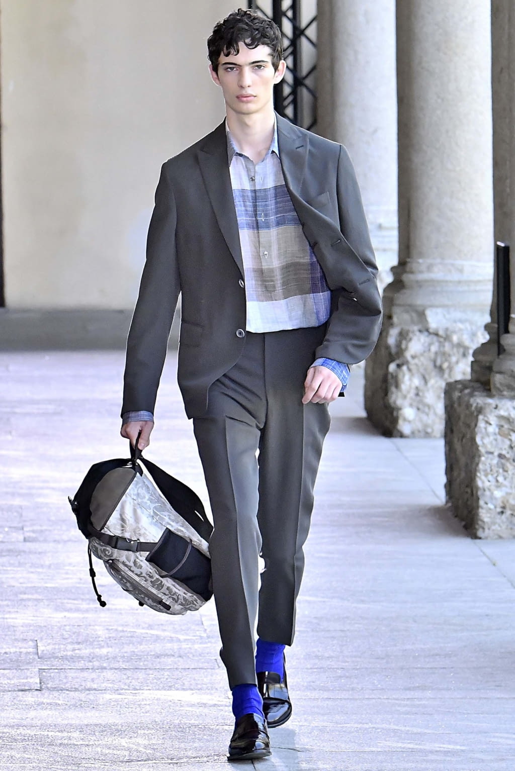 Fashion Week Milan Spring/Summer 2019 look 2 from the Pal Zileri collection 男装