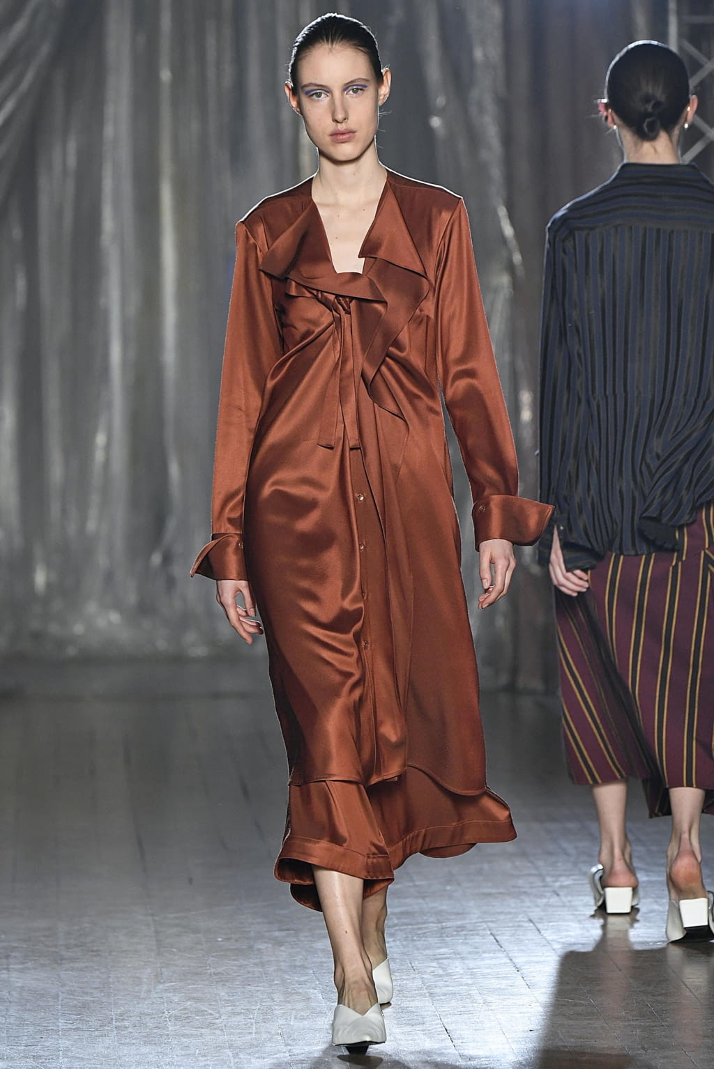 Fashion Week London Fall/Winter 2018 look 24 from the Palmer Harding collection womenswear