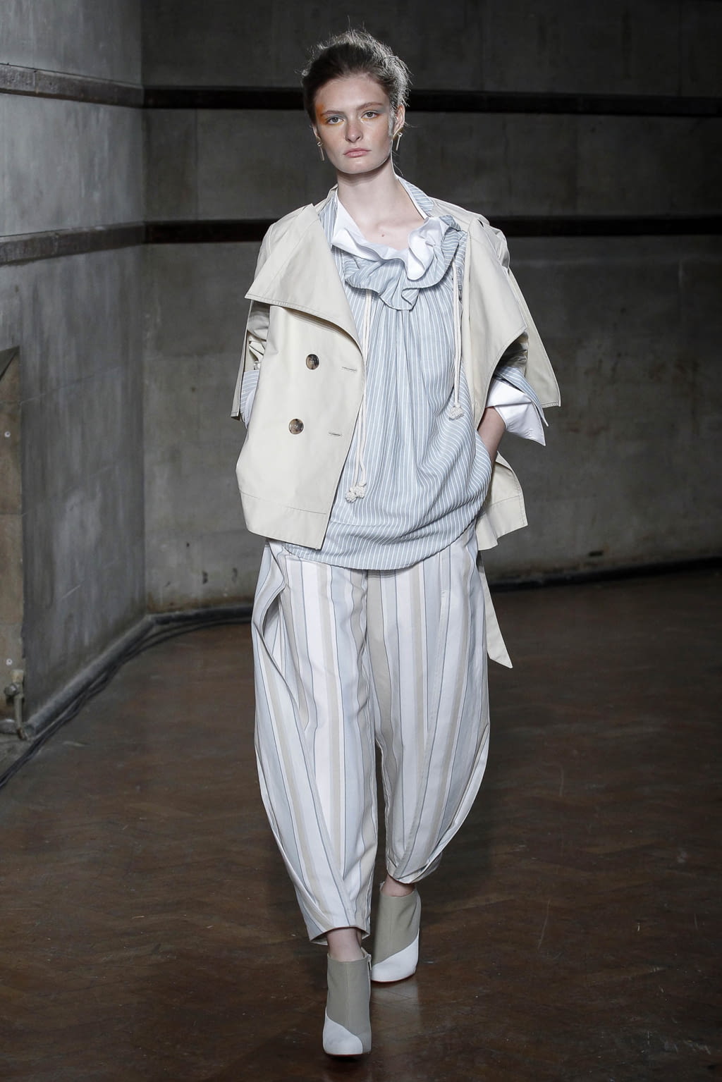 Fashion Week London Spring/Summer 2018 look 1 from the Palmer Harding collection womenswear