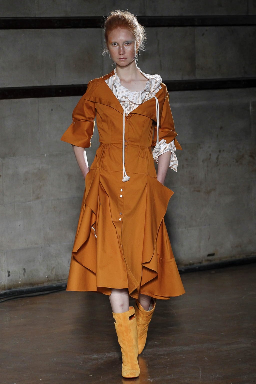 Fashion Week London Spring/Summer 2018 look 14 from the Palmer Harding collection 女装