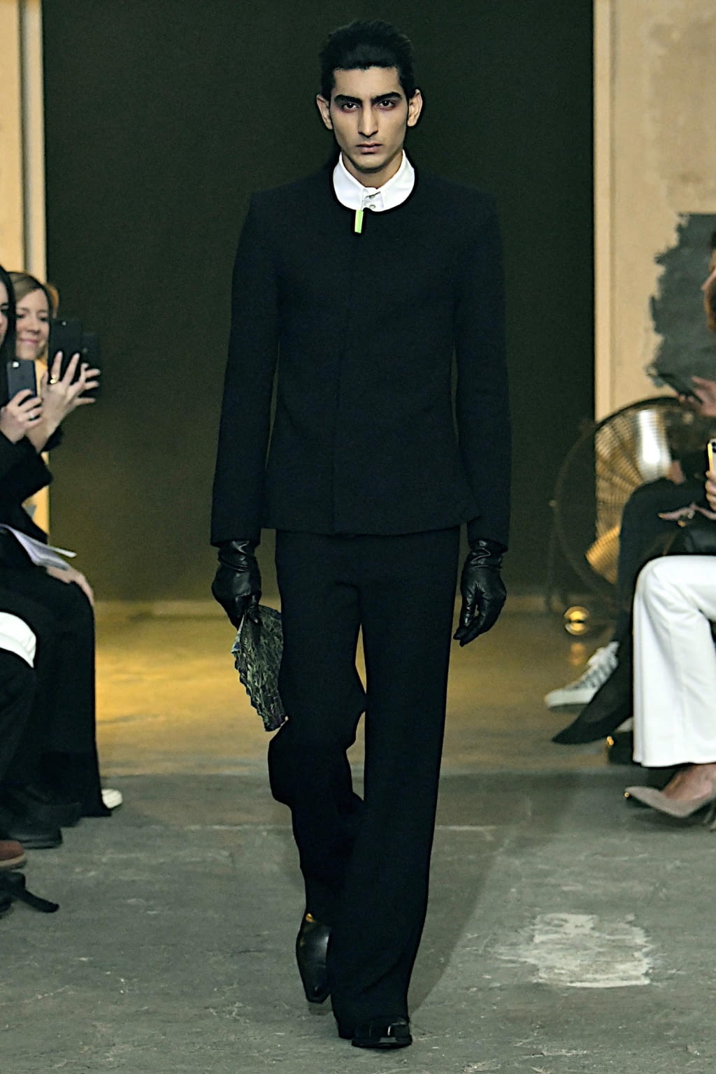 Fashion Week Paris Fall/Winter 2020 look 1 de la collection Palomo Spain menswear