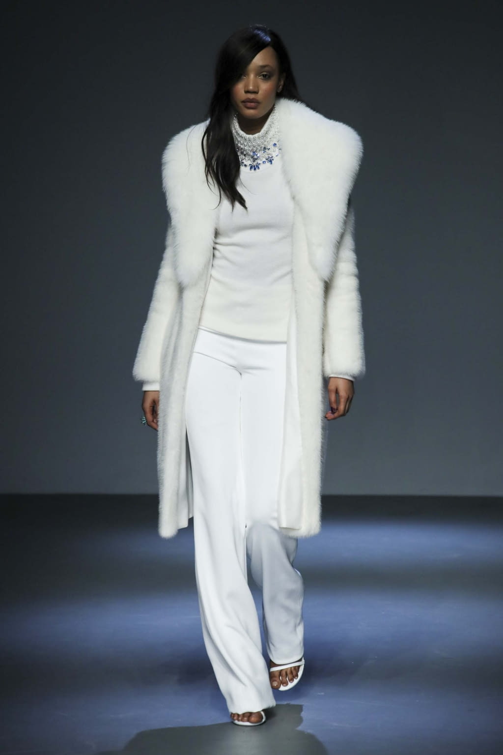 Fashion Week New York Fall/Winter 2018 look 5 from the Pamella Roland collection 女装