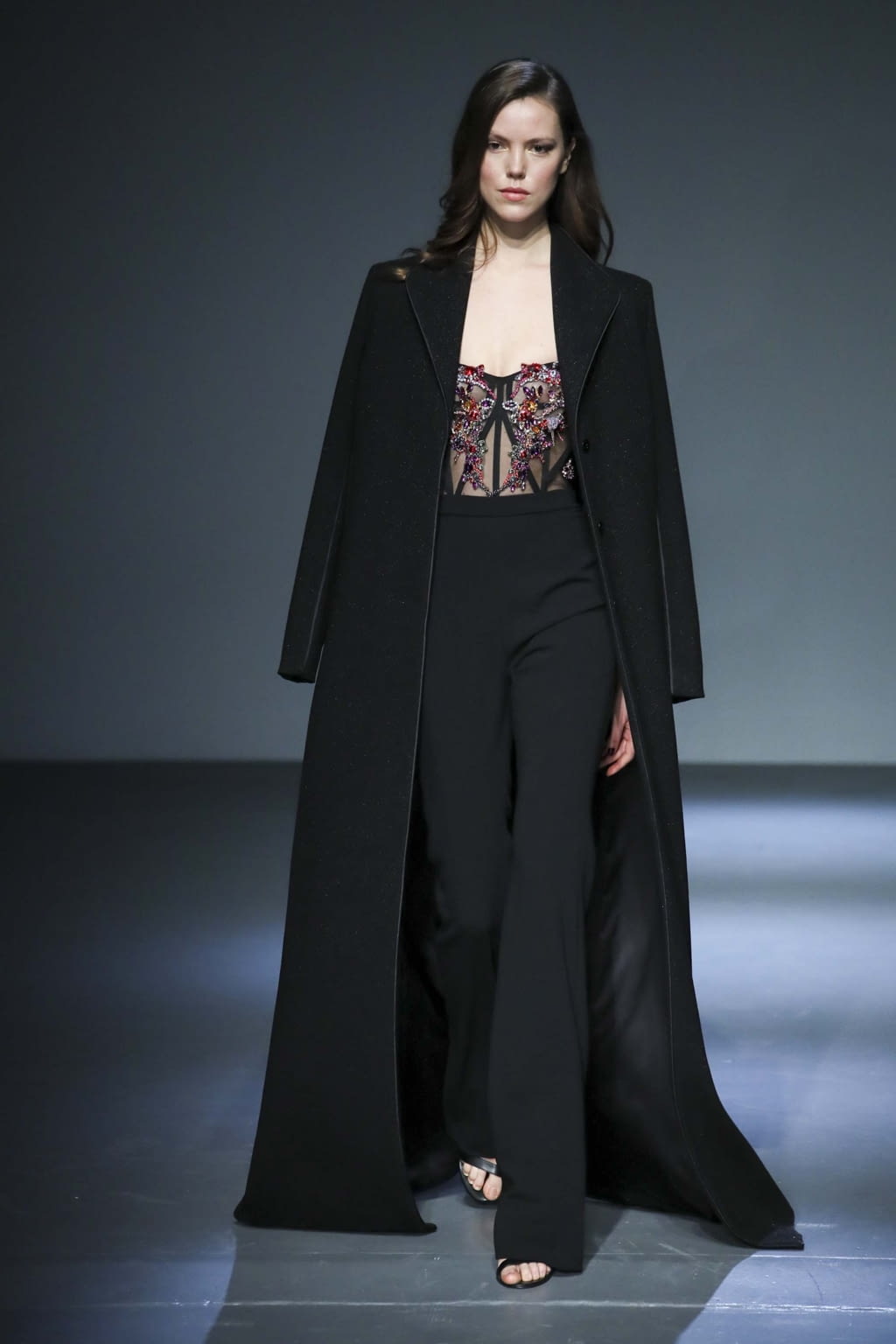 Fashion Week New York Fall/Winter 2018 look 13 from the Pamella Roland collection womenswear