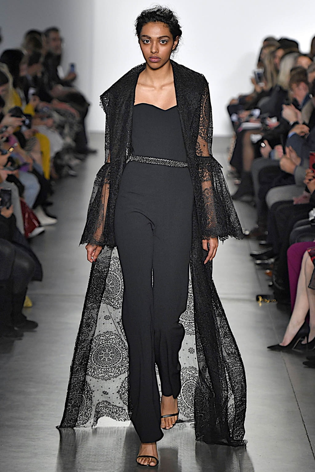 Fashion Week New York Fall/Winter 2019 look 13 from the Pamella Roland collection womenswear