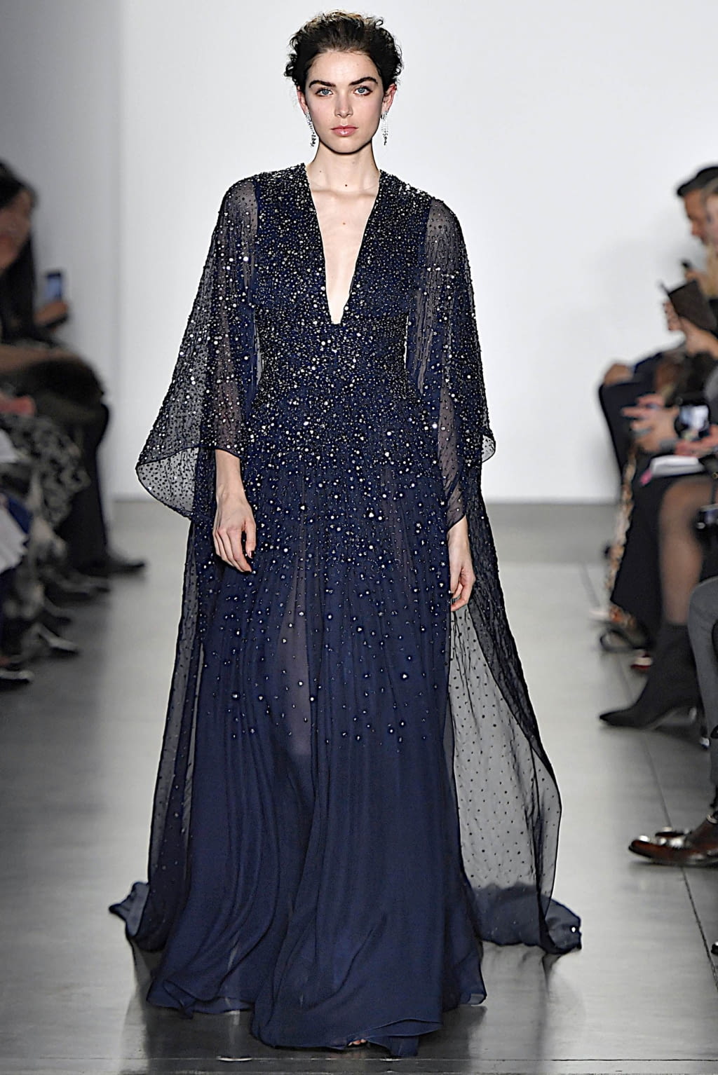 Fashion Week New York Fall/Winter 2019 look 30 from the Pamella Roland collection 女装