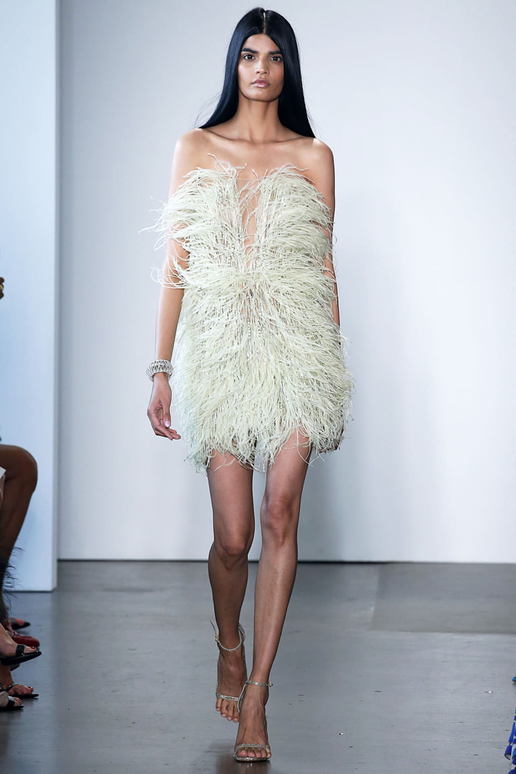 Fashion Week New York Spring/Summer 2019 look 1 from the Pamella Roland collection womenswear