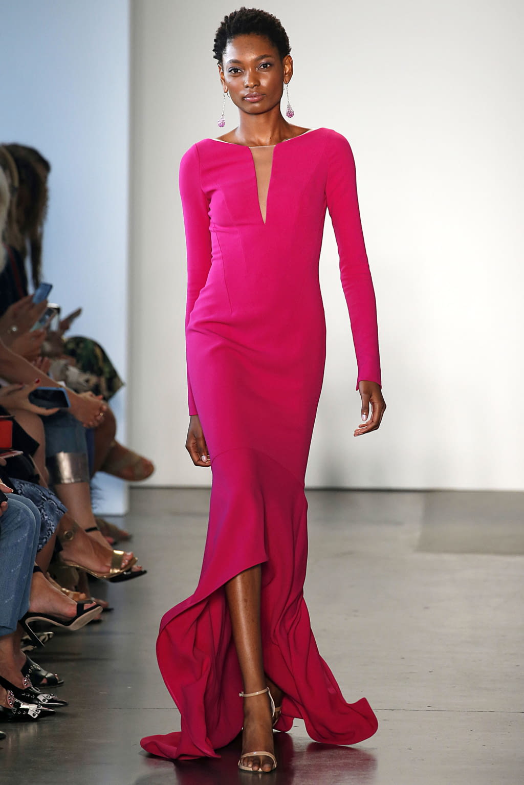 Fashion Week New York Spring/Summer 2019 look 21 from the Pamella Roland collection 女装