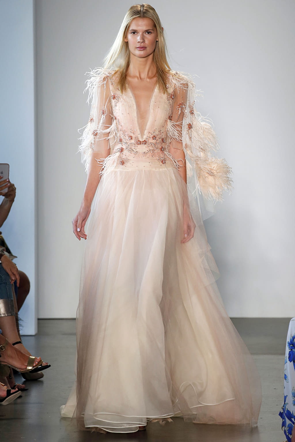 Fashion Week New York Spring/Summer 2019 look 27 from the Pamella Roland collection 女装