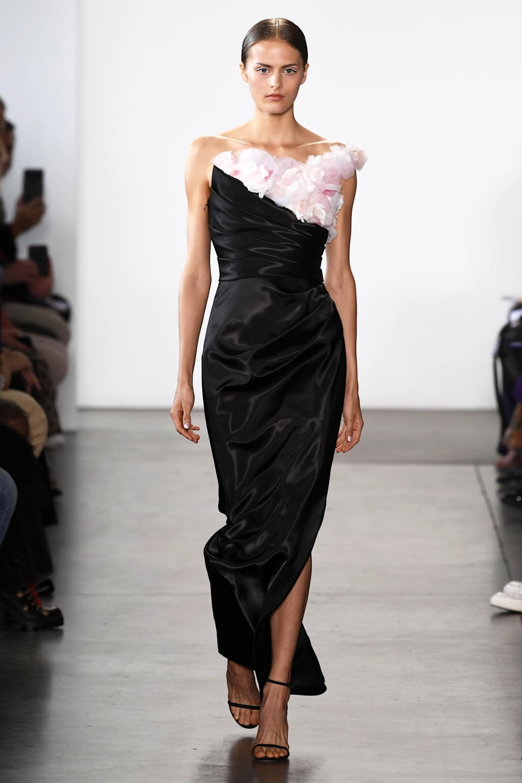 Fashion Week New York Spring/Summer 2020 look 20 from the Pamella Roland collection womenswear
