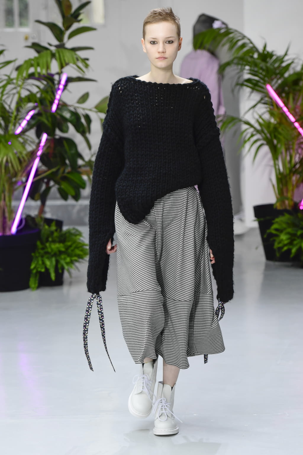 Fashion Week Paris Fall/Winter 2017 look 13 from the Paskal collection womenswear