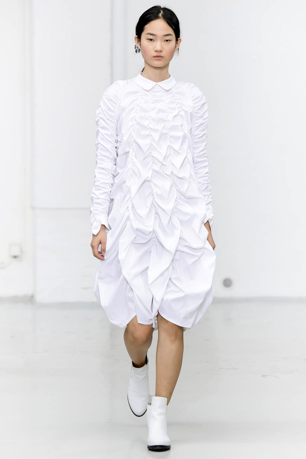 Fashion Week Paris Spring/Summer 2018 look 11 from the Paskal collection womenswear