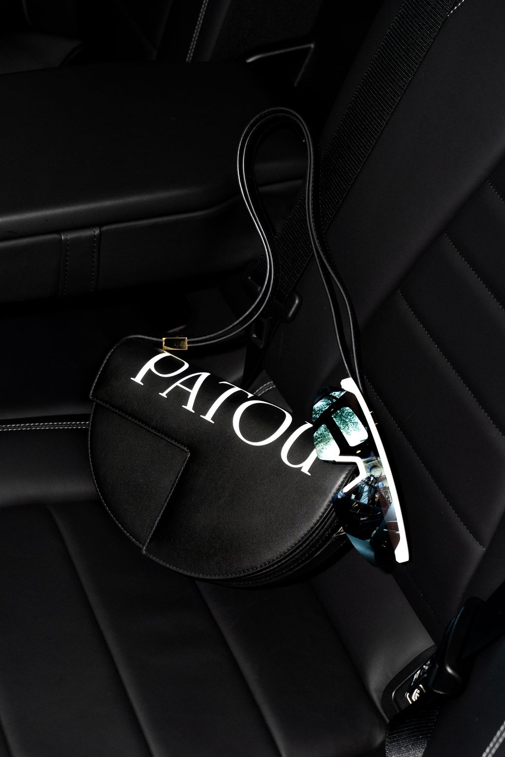 Fashion Week Paris Fall/Winter 2023 look 3 from the Patou collection womenswear accessories